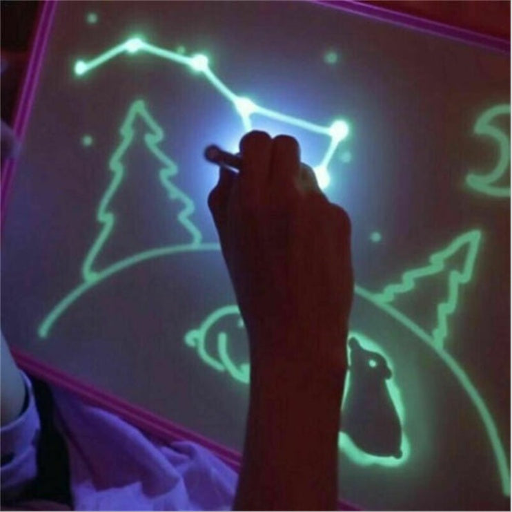 Magisches Leuchtbrett – Kreativ zeichnen mit Licht für Kinder